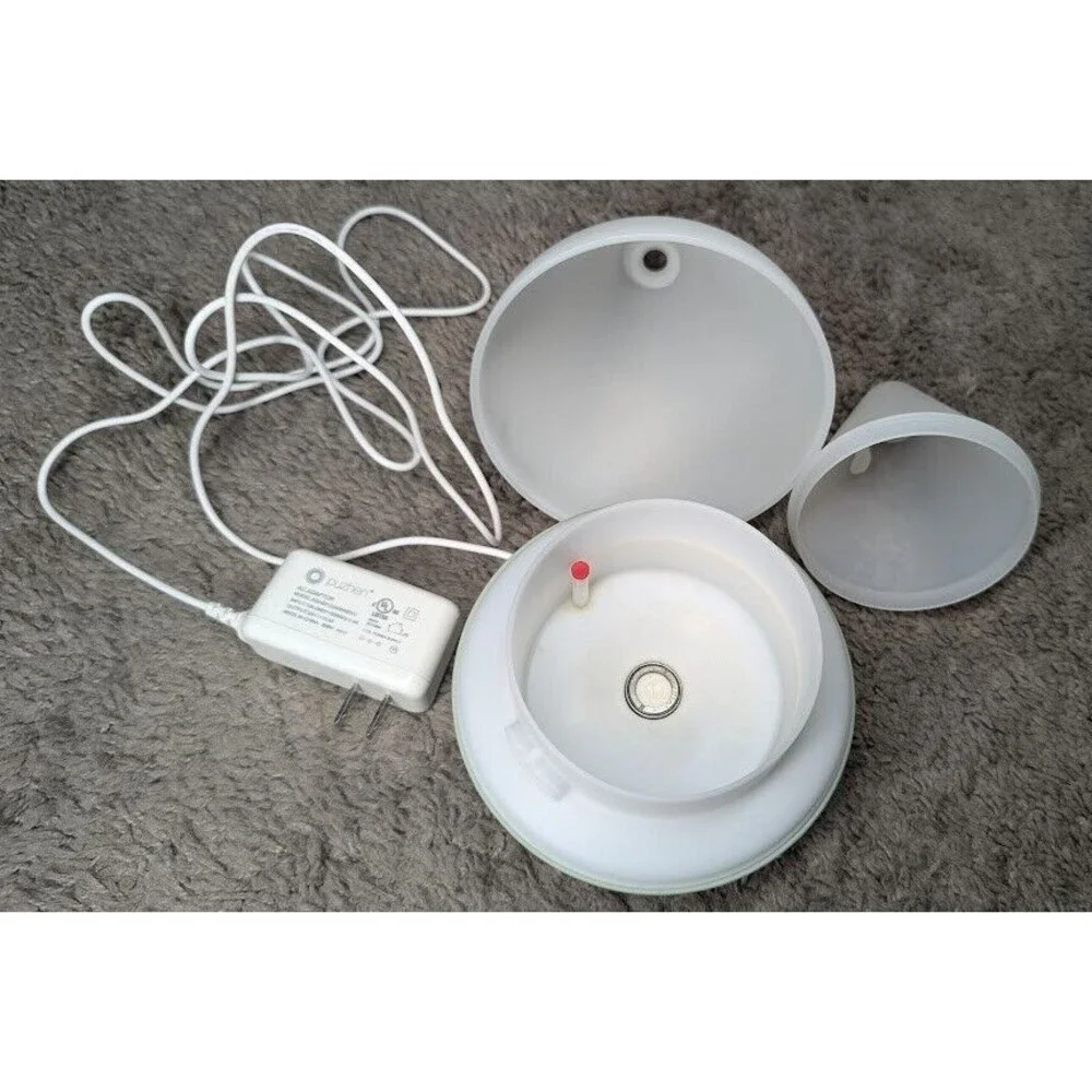 YOUNG LIVING Essential Oil Dew Drop Diffuser Working A/C Adapter Nice Condition